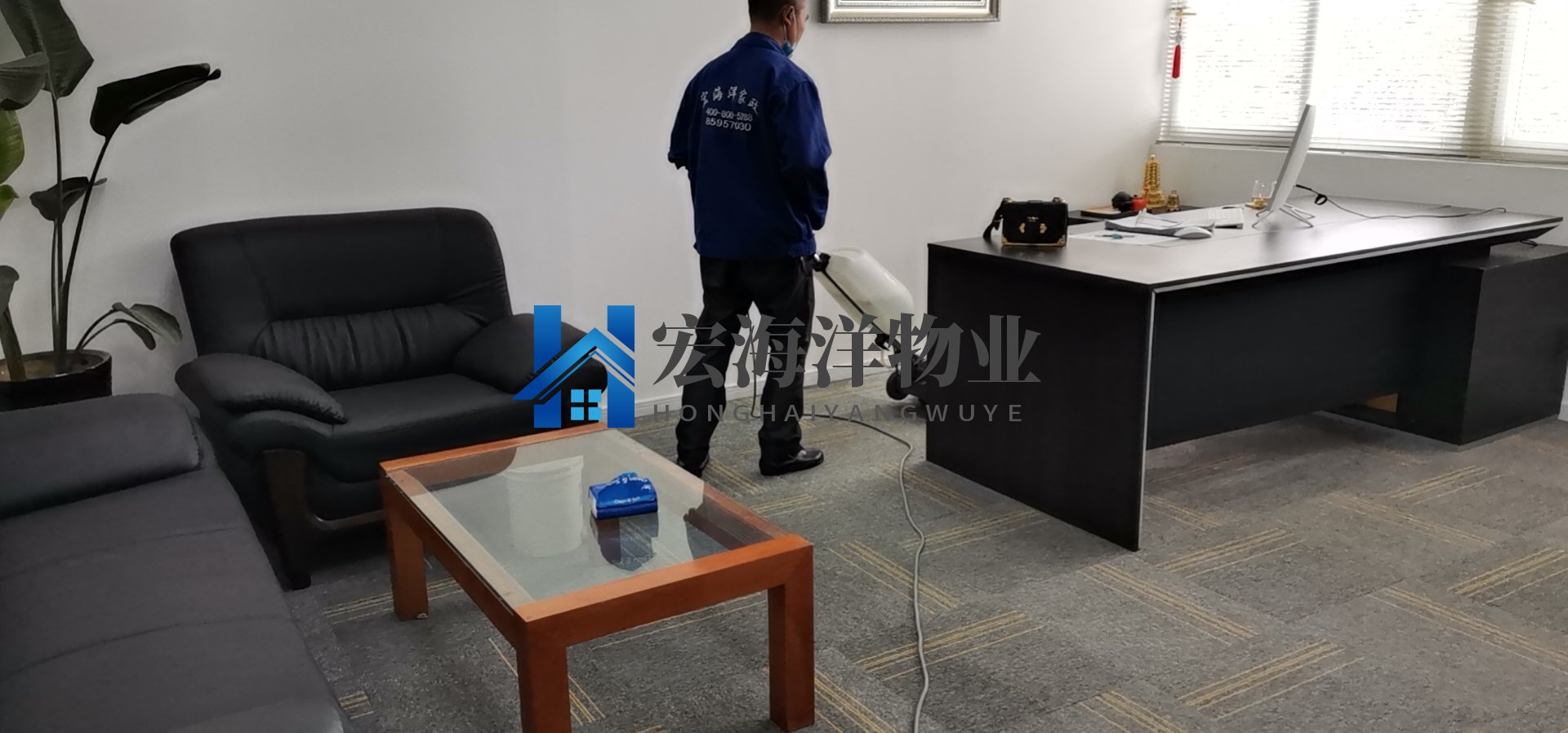 地毯上的污漬怎么清洗呢？